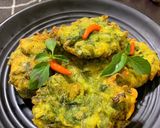 Foto langkah ke 7 dari resep Bakwan Daun Singkong Enak dan Mudah.