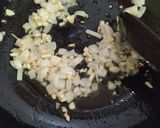 Foto langkah ke 2 dari resep Cah Tauge Jamur Pedas.