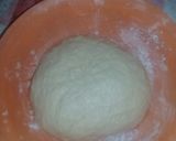 Foto del paso 3 de la receta: Medialunas de manteca🥐