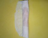 Hình bước làm 4 của món Cuốn Phô mai cam Chiên Giòn