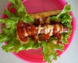 Foto langkah ke 3 dari resep Hotdog simple ala lucy's.