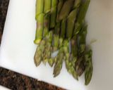 Foto del paso 4 de la receta: Huevo poché con alcachofas confitadas y crujiente de jamón y yuca