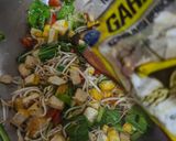Foto langkah ke 4 dari resep Tumis Tahu, Tauge dan Caisim.