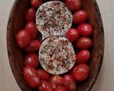 Foto del paso 2 de la receta: Tomates cherry asados con provoleta de leche de búfala