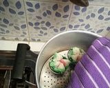Foto langkah ke 9 dari resep Bolu Kukus Semangka.