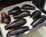Foto del paso 1 de la receta: Berenjenas rellenas de pollo 🍗 🍆