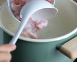 รูปขั้นตอนการทำที่ 2 ของ ต้มกะทิหมูสามชั้นหน่อไม้ดอง By แม่บ้าน