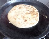 A picture of step 4 of Chana dal stuffed paratha.