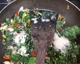 Foto langkah ke 5 dari resep Nasi Bakar Jamur Kenikir.