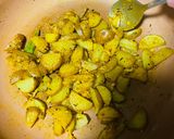 आलू की भुजिया (aloo ki bhujia recipe in Hindi) रेसिपी चरण 4 फोटो