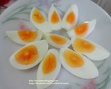รูปขั้นตอนการทำที่ 1 ของ ยำไข่ต้ม