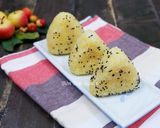 Hình bước làm 6 của món Xôi Đậu Xanh Sầu Riêng Phiên Bản Onigiri