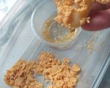 Gambar langkah 6 resipi Biskut Conflakes Madu.