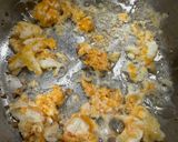 Foto langkah ke 2 dari resep Oyong tumis Telur.
