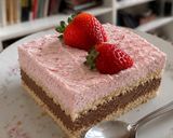 Foto del paso 6 de la receta: 🍓🍫 🍰 Postre de Vainillas con Pastelera de Chocolate y Chantilly de Frutillas