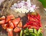 Foto langkah ke 2 dari resep Ikan Goreng Kembung Siram.