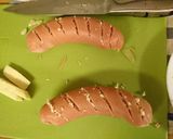 Foto del paso 3 de la receta: Patatas y salchichas al horno (uuni perunat ja lenkki)
