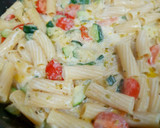 Foto del paso 1 de la receta: Macarrones con verduras a la trufa 🥒🍅🍝