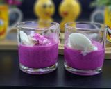 A picture of step 3 of Dragon fruit milkshake.