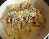 Foto del paso 5 de la receta Tortilla francesa con pollo asado y queso, al tomillo