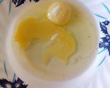 A picture of step 3 of Toast mayai.