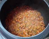 A picture of step 2 of Rajma Chitra White Masala.