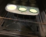 Foto del paso 3 de la receta: Muffins de naranja con cobertura de chocolate