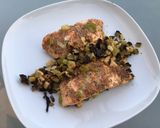 Une image de l'étape 8 de Pavés de saumon au poivron vert, citron confit et épices marocaines.