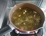 蛤蠣酸菜湯(簡單料理)的食譜步驟2照片