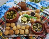 A picture of step 4 of Khatti meethi pani puri.