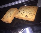 A picture of step 8 of Raisin milk chocolate chips cake.