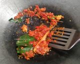 Foto langkah ke 3 dari resep Tongkol suir pedas kemangi.
