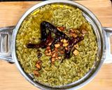A picture of step 5 of Lehsooni Palak Kichdi.