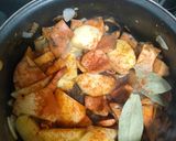 Foto del paso 3 de la receta: Níscalos con patatas