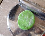 A picture of step 8 of 💚💚Azadi Green Donut Independnce Day Special💚💚💚.