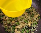 A picture of step 8 of Green Peas Pulao.