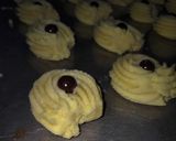 Foto langkah ke 5 dari resep Semprit susu.