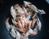 Foto langkah ke 1 dari resep Kaldu Udang Bubuk Homemade / kaldu kepala kulit udang.