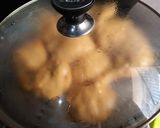 A picture of step 5 of Chicken Tikka Biryani😋💛🍲.