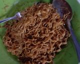 Foto langkah ke 2 dari resep Lumpia isi mie goreng lumer.