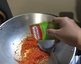 Foto langkah ke 4 dari resep Udang dan Telur Puyuh Balado.