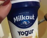 Foto del paso 2 de la receta: Budín de yogur en 3 pasos