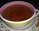 A picture of step 3 of Moroccan mint tea.