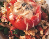 Foto del paso 4 de la receta: Tomate relleno de atún y aguacate