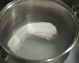 A picture of step 1 of Lu Rou Fan (滷肉飯, Taiwanese Braised meat rice bowl).