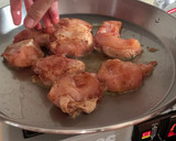 Foto del paso 3 de la receta: Fideuá de pollo en soja picante
