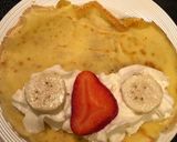 Hình bước làm 4 của món Bánh Crepe với hoa quả