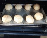 Foto del paso 13 de la receta: Bollos de hamburguesa