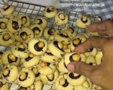 Foto langkah ke 1 dari resep Swiss hazelnut Cookies.