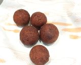A picture of step 4 of Gulab Jamun.